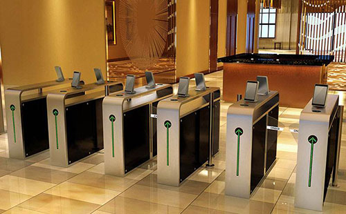 酒店安裝一套人臉識(shí)別管理系統(tǒng)需要多少錢？